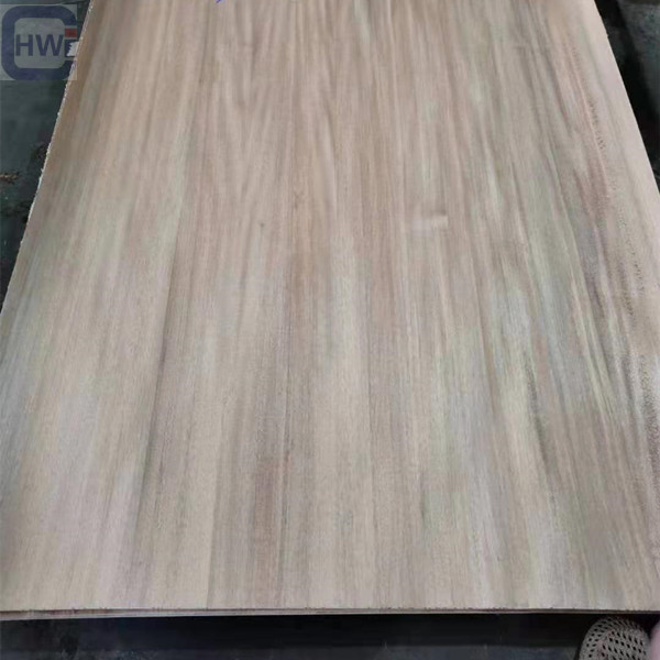 Customizable natural okoume veneer 